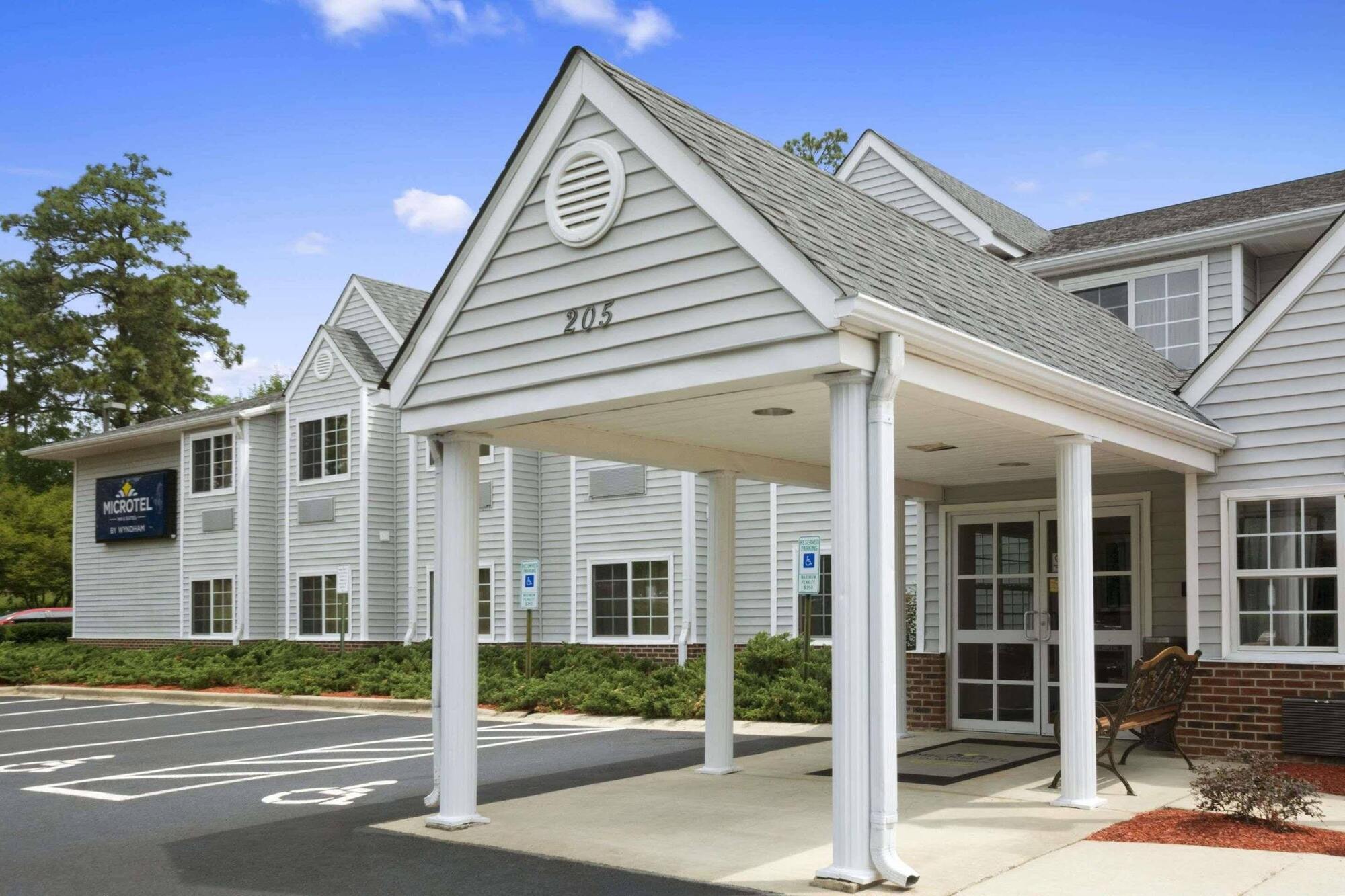Microtel Inn & Suites By Wyndham Southern Pines Pinehurst Luaran gambar